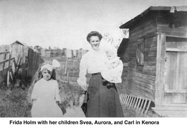 Frida Holm and her first three children, Svea, Aurora, and Carl