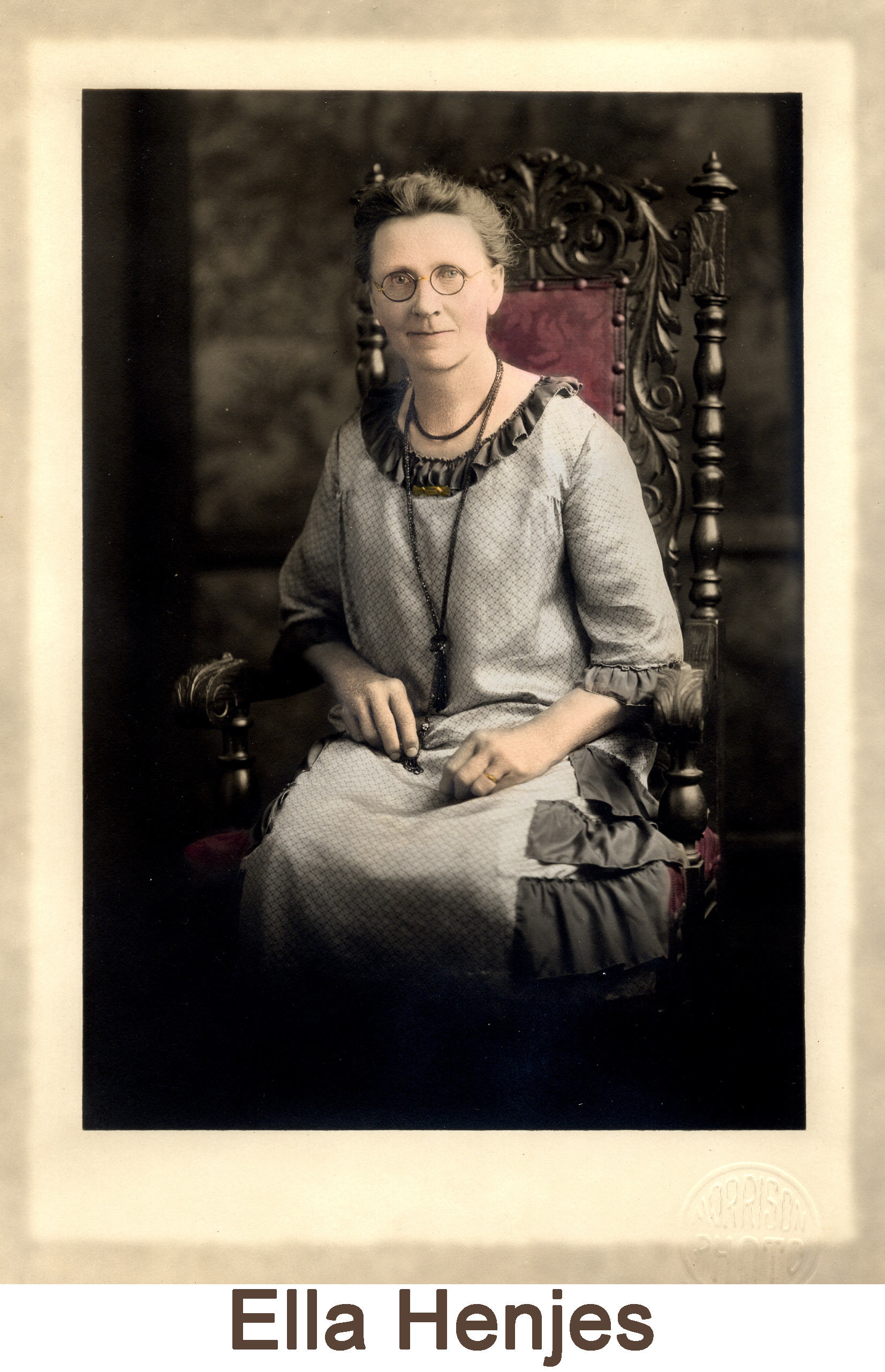 Color photo of Ella Henjes in 1930