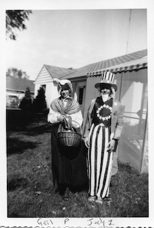 Gail Paton wearing a Betsy Ross costume stands next to Judy              Zarnstorff wearing an Uncle Sam costume
